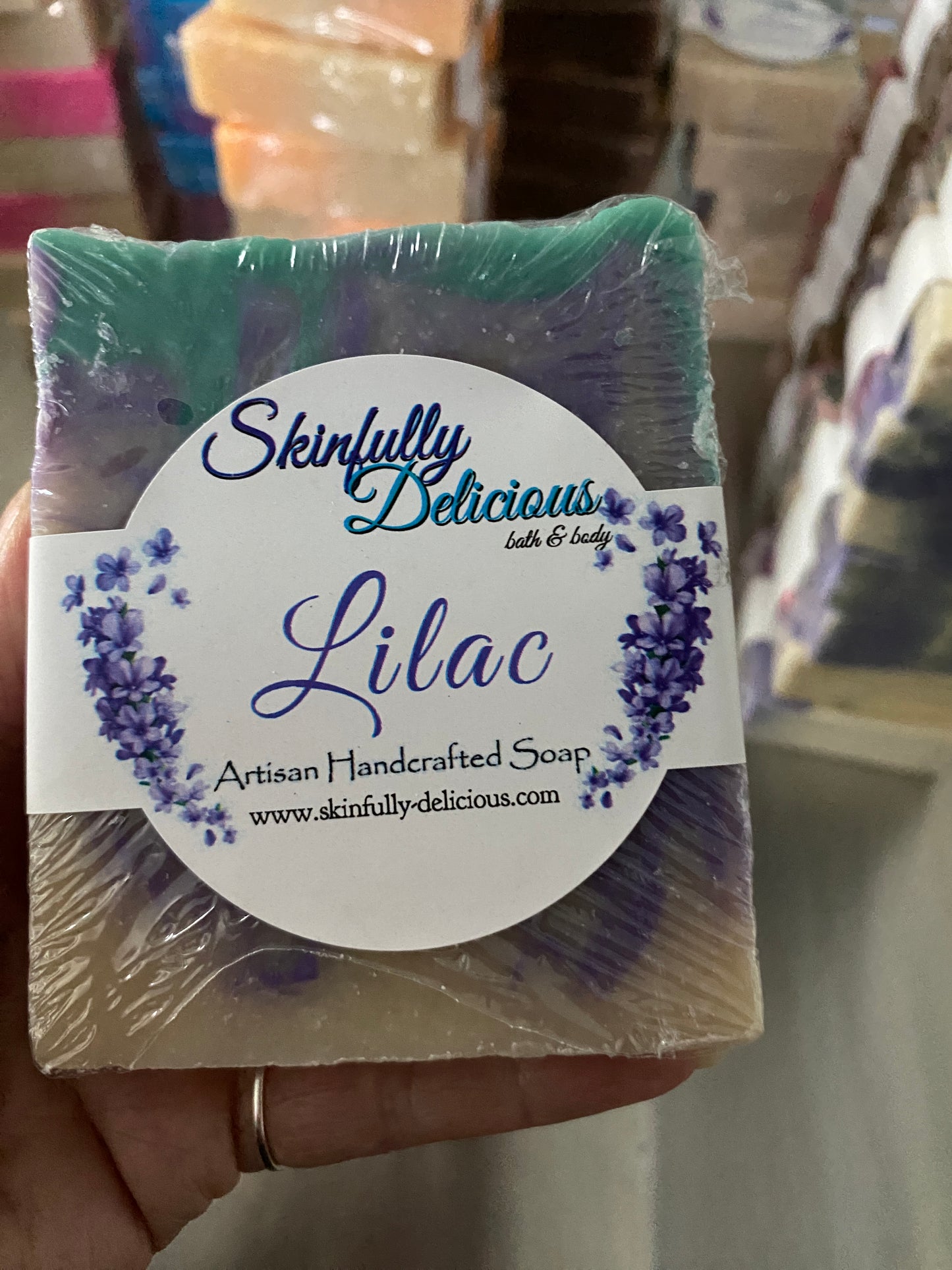 Skinfully Delicious Lilac Bar Soap 150g - Artisan Handcrafted with Coconut & Olive Oils for Freshly Blooming Lilac Aroma
